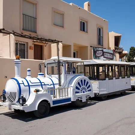 Family & Mijas Costa & Fuengirola By Alfresco Apartamento *